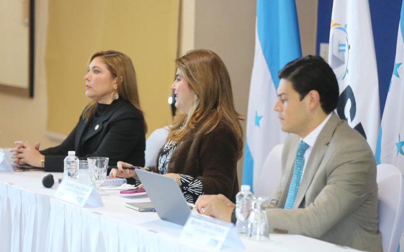 CNE de Honduras afronta acusaciones de manipulación electoral