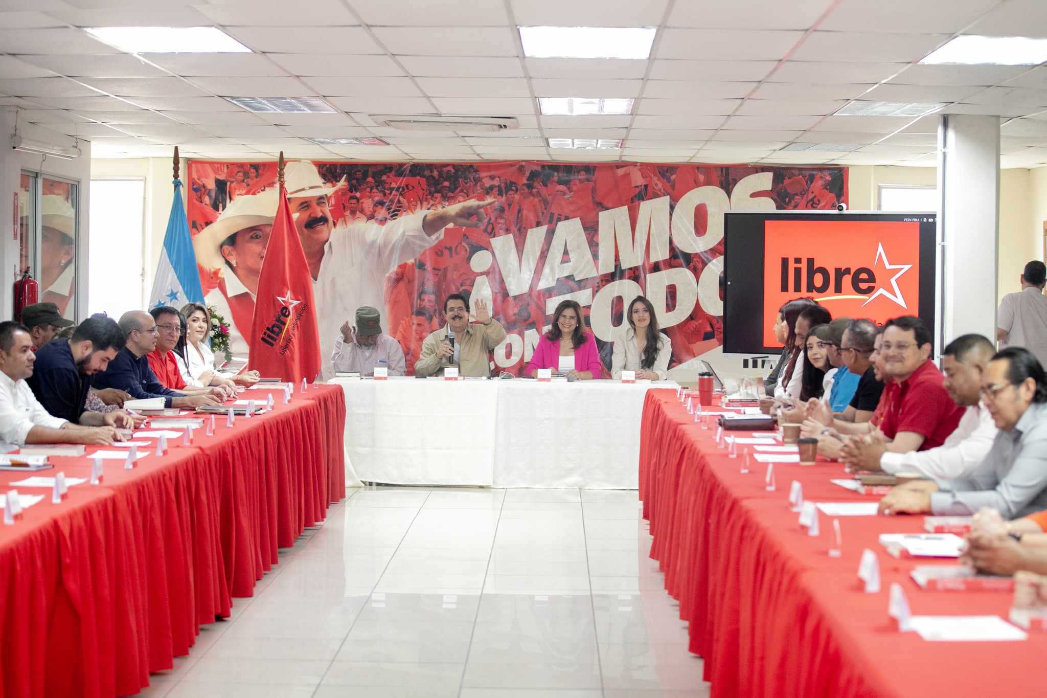 Implicaciones para los medios hondureños si gana LIBRE: ¿peligrará la libertad de prensa?