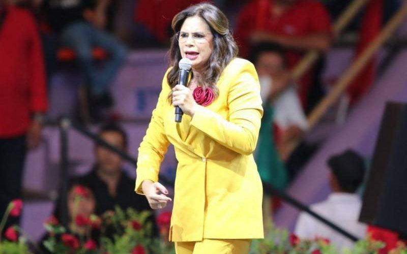 Rixi Moncada aviva debate sobre el modelo político cubano y venezolano