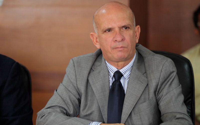 Manuel Zelaya bajo la amenaza de extradición y los señalamientos de Hugo “El Pollo” Carvajal