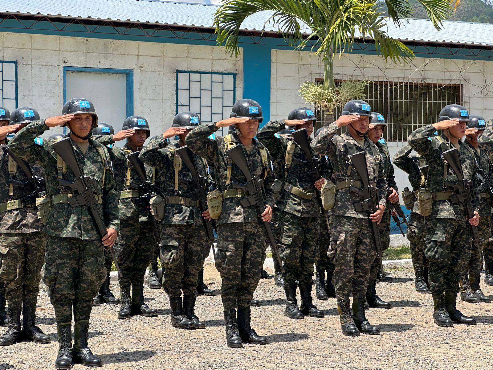 Ejército hondureño se separa de LIBRE y acusa infiltración del narcotráfico