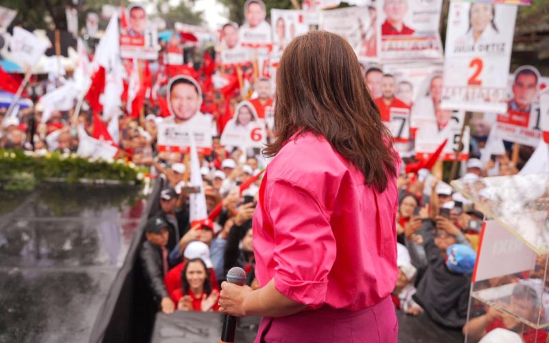 Honduras: La campaña de LIBRE, entre caídas en encuestas y roces institucionales