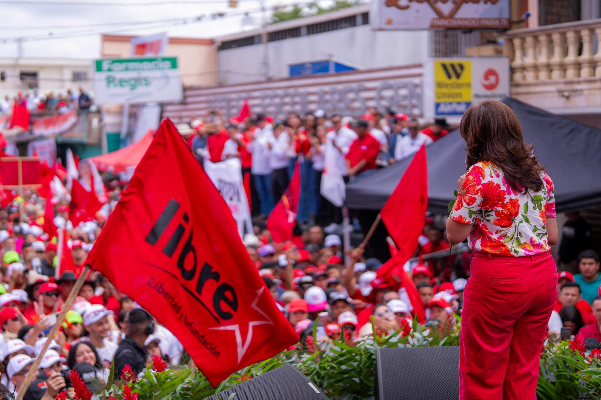 Honduras: Denuncias de Movilizaciones Caldean el Ambiente Político